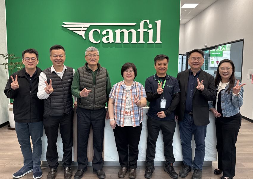 南華大學進行產學合作連結在地，於3月11日由產學合作及職涯發展處處長褚麗絹與科技學院院長陳柏青拜訪位於馬稠後園區的台灣康法股份有限公司，洽談產學合作，並簽署產學合作協定。在淨零碳排與實習就業的部分，積極展開產學合作。