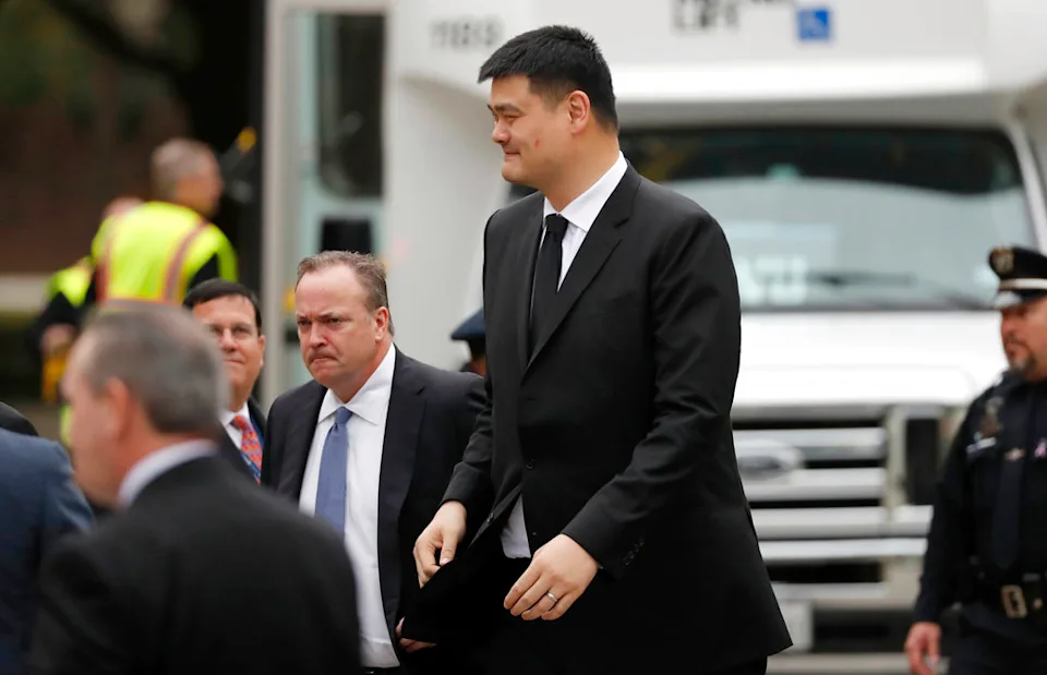 中國籃球傳奇姚明，如今正式達到可領取NBA養老金的年齡。圖/維基百科