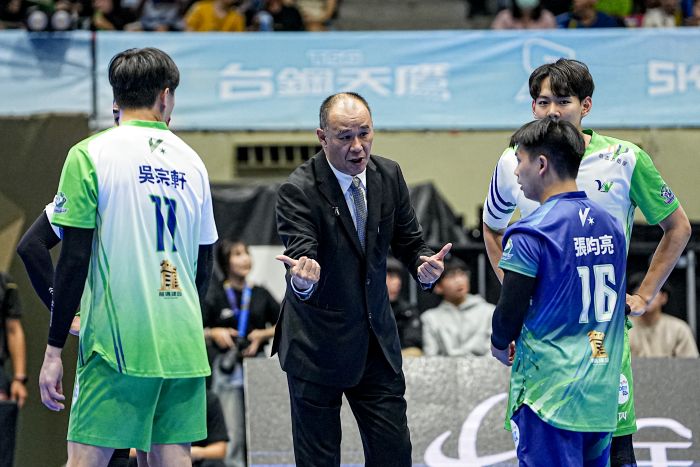 DSC05571 臺中連莊五局勝台鋼天鷹 笑納開季六連勝。圖/臺中連莊提供