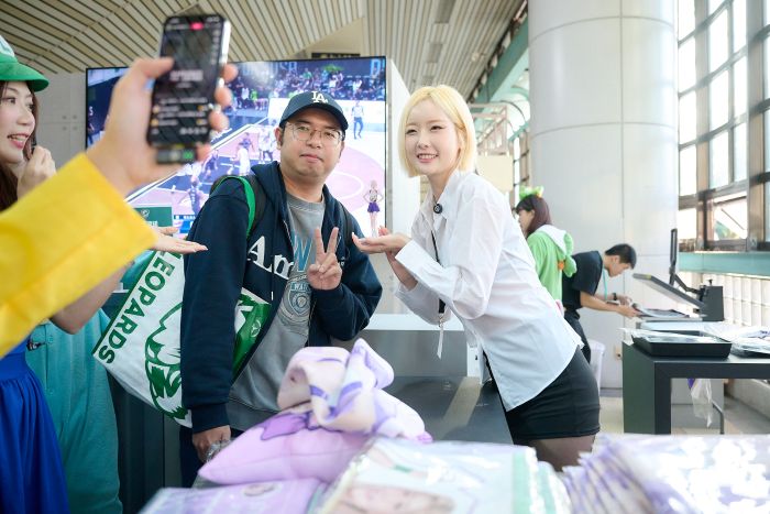 「Leopards Drag Party」主題週球團全員變裝上陣　 號召豹迷變裝入場爭奪萬元幸福獎金。圖/台啤永豐雲豹提供