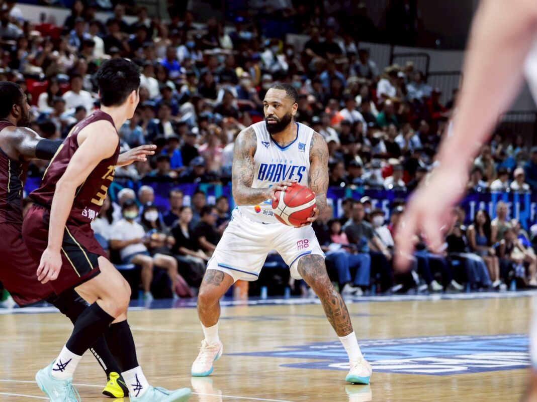 勇士防線崩潰再失112分　主場開幕戰慘遭獵鷹痛宰。圖/臺北富邦勇士提供