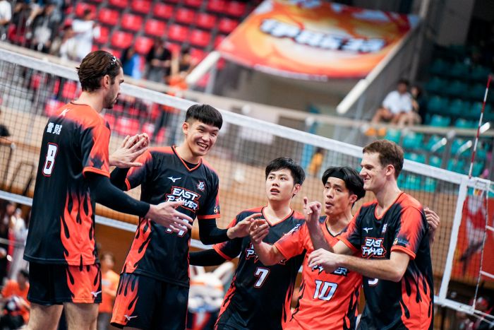 TPVL》臺北伊斯特無懼強權！苦戰四局惜敗連莊　哈雷猛砍25分、隊長高偉誠傷缺仍展現頑強拚戰。圖/-臺北伊斯特提供