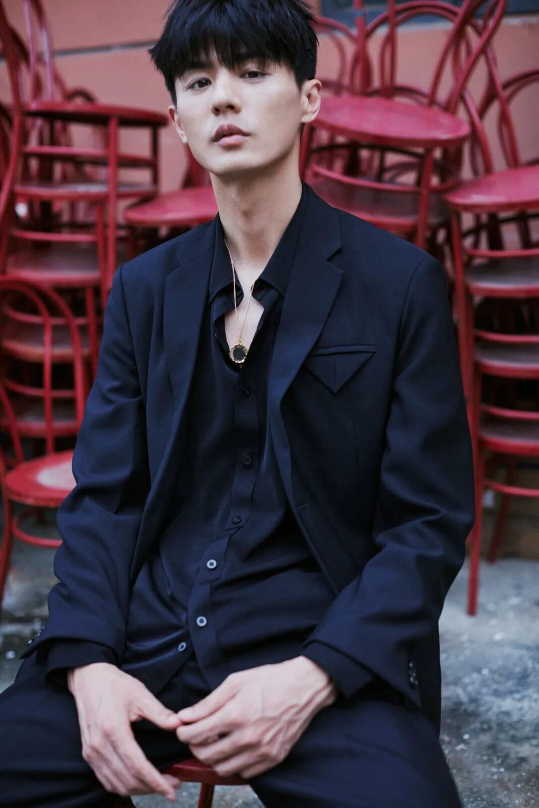 優酷熱播劇《請叫我總監》中飾演蘇維然一角而受到關注的演員劉暢，難得分享他的居家生活作息。圖/取自微信