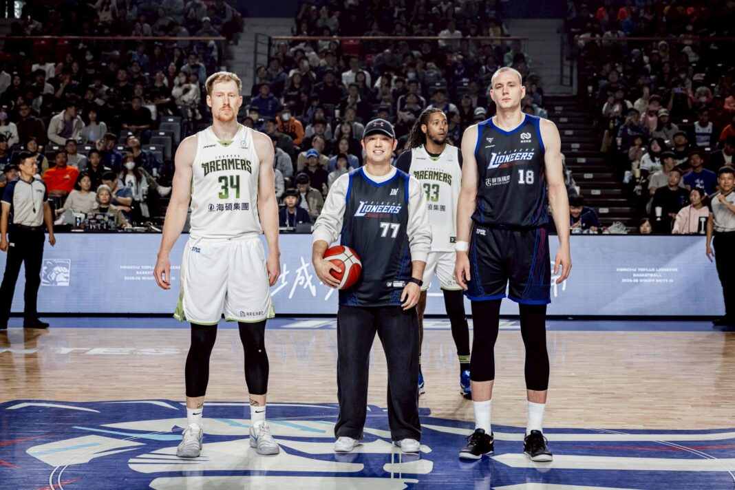 新竹御嵿攻城獅今（20日）於新竹縣體育館舉行「風城男孩進化論」主題週。圖/新竹御嵿攻城獅提供