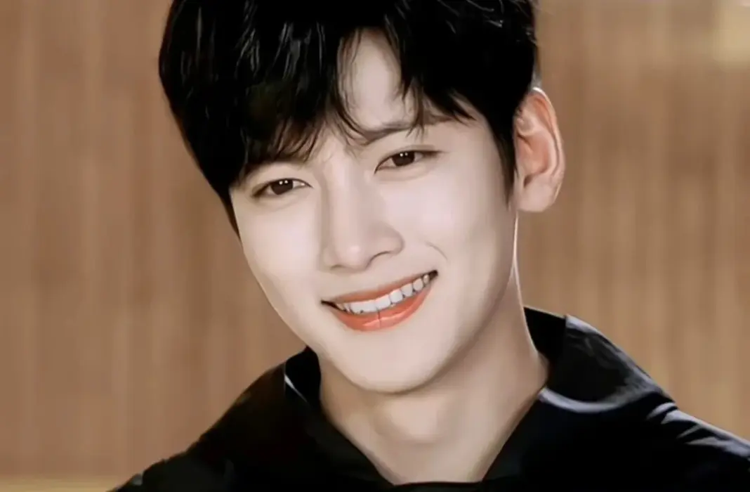 韓劇熱潮再度席捲全球。由迪士尼出品、耗資350億韓元打造的犯罪懸疑劇《操控遊戲》。圖/取自微信