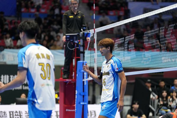 台鋼天鷹例行賽成大最終戰告捷　五局大戰力退臺北伊斯特。圖/台鋼天鷹提供