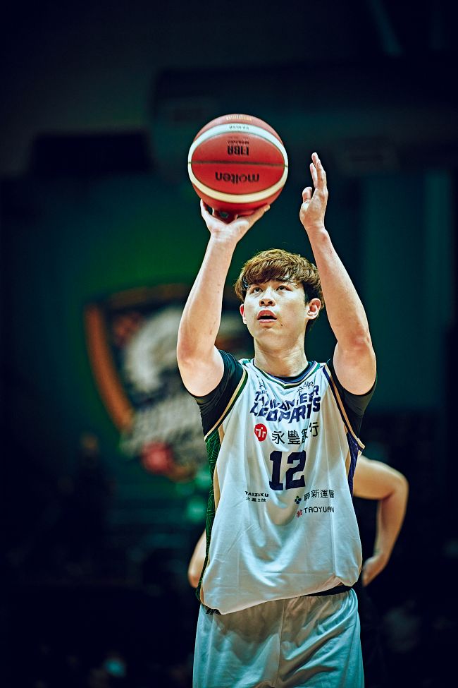 面子之爭雲豹力退攻城獅 克羅馬展全能身手助球隊奪主場六連勝。圖/桃園台啤永豐雲豹提供