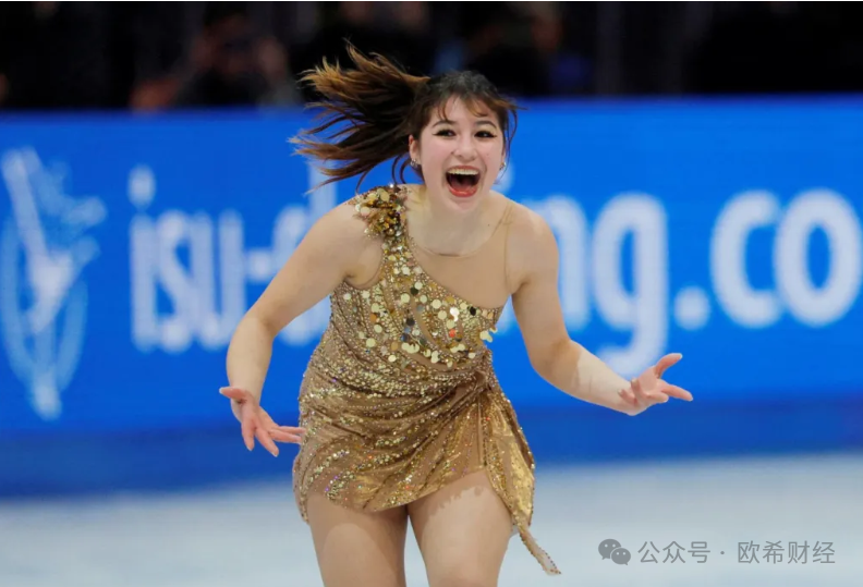 劉美賢自由滑封后把金牌滑回自己手上。圖/取自微信