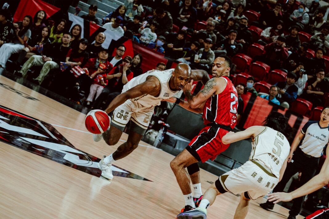 高錦瑋雙紀錄達標、克羅馬大三元領軍　 雲豹客場99比73擊退戰神終止三連敗。圖/桃園台啤永豐雲豹提供