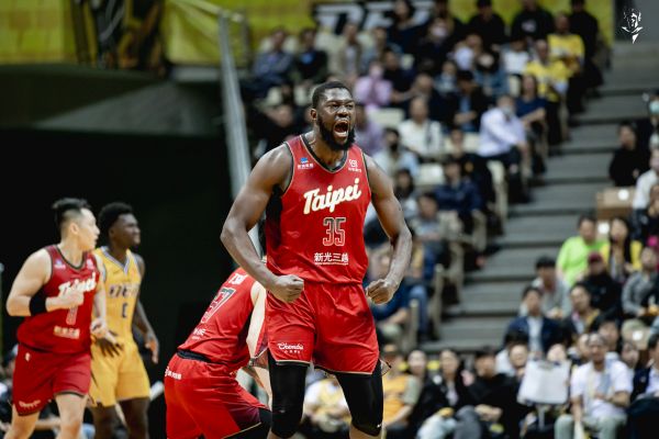 團隊陣型考量 基德離隊 臺北戰神迎來禁區高塔恩多回歸。圖/臺北台新戰神提供