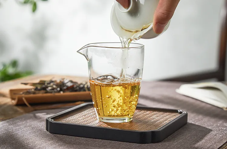 春季飲茶也成為不少民眾調理身心、感受季節變化的一種生活方式。圖/AI生成