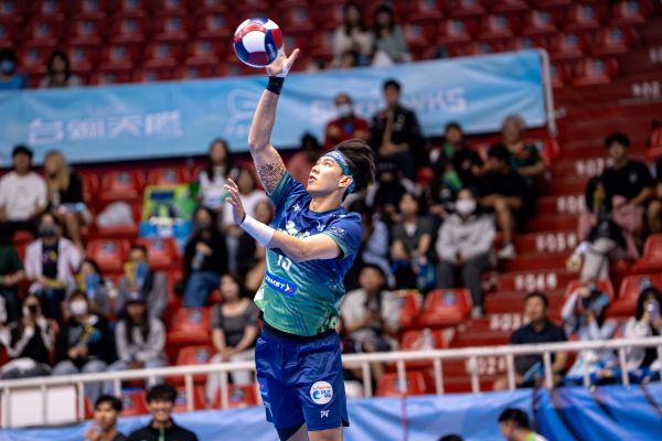 台灣職業排球聯賽（TPVL）三月例行賽最後一戰，臺中連莊以 3-1（25-22、25-22、25-27、29-27）收下勝利。圖/臺中連莊提供