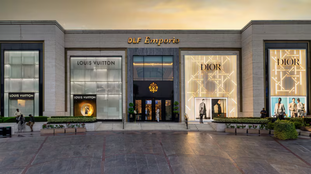 印度擁有近15億人口，經濟成長率超過6%，龐大人口紅利與快速壯大的中產階級，也讓外界普遍看好其有望成為下一個奢侈品消費重鎮。圖/取自微信