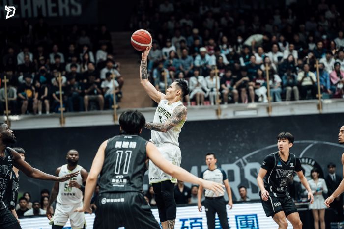 本季最後一次交手再度氣走戰神 夢想家 99：66 大勝。圖/福爾摩沙夢想家提供