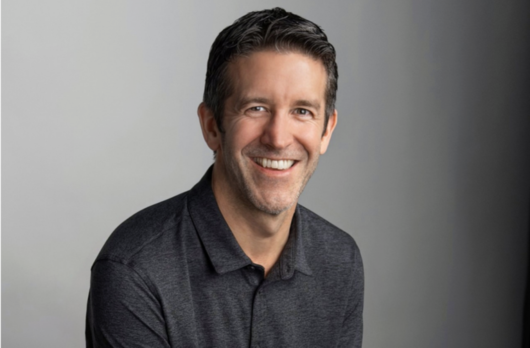 蘋果正式啟動近15年來最重要的一次高層交棒。圖/取自微信