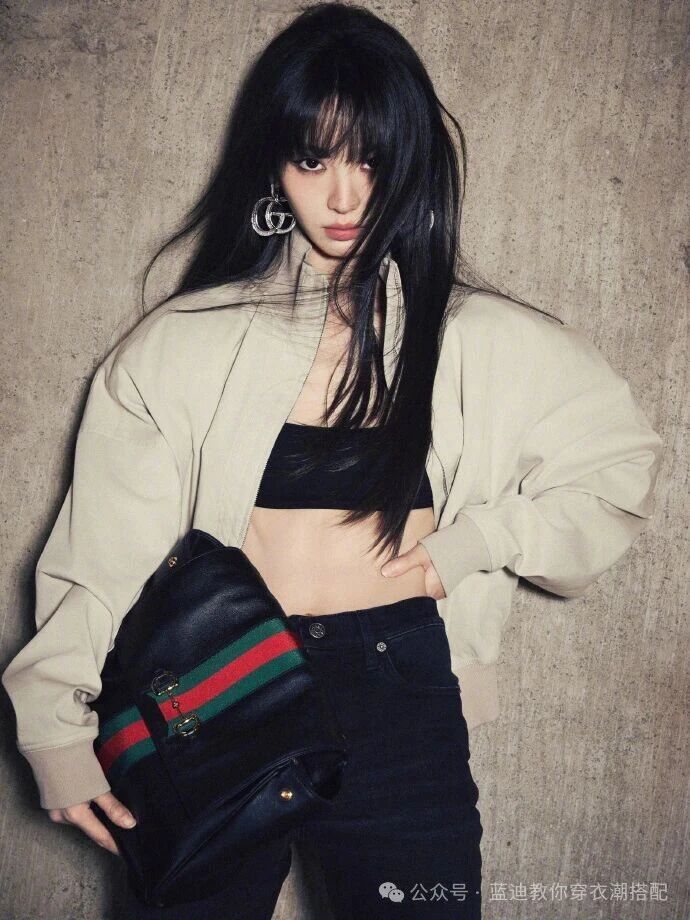 田曦薇 Gucci 展現甜酷反差　齊劉海黑長直顛覆甜妹形象。圖/取自微信