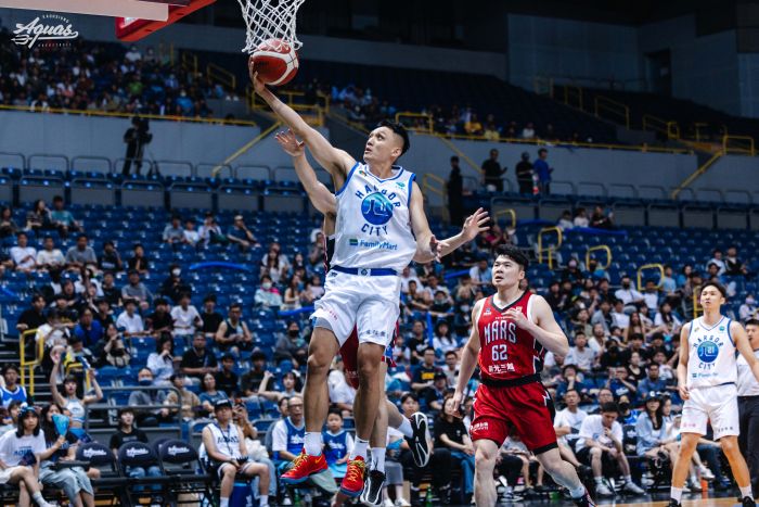 高雄全家海神職業籃球隊12日交手臺北台新戰神隊，海神隊僅7人作戰終場93比104落敗。圖/高雄全家海神職業籃球隊提供