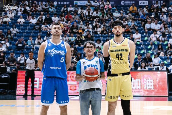 高雄全家海神職業籃球隊「浪潮製造所」主題週。圖/高雄全家海神職業籃球隊提供