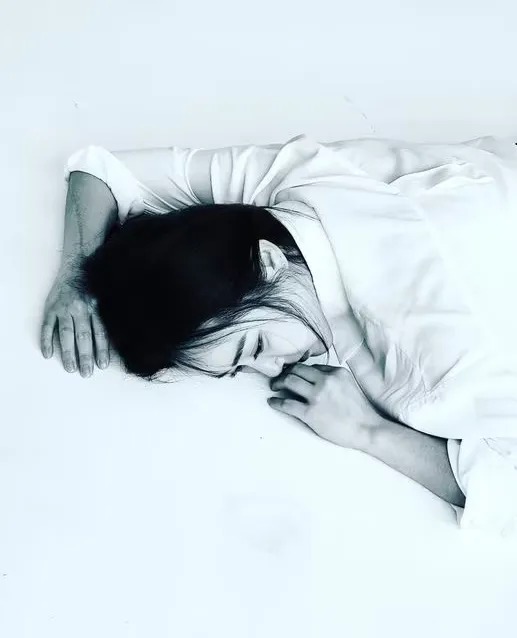 曾經被譽為「韓國國民妹妹」的文根英，近日久違現身劉在石主持的訪談節目。圖/取自微信