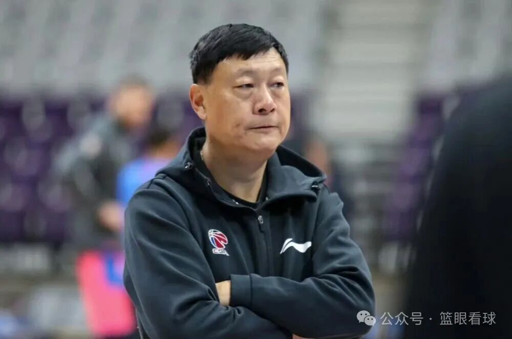 李秋平：上海男籃重返榮耀背後，那根真正的定海神針。圖/取自微信