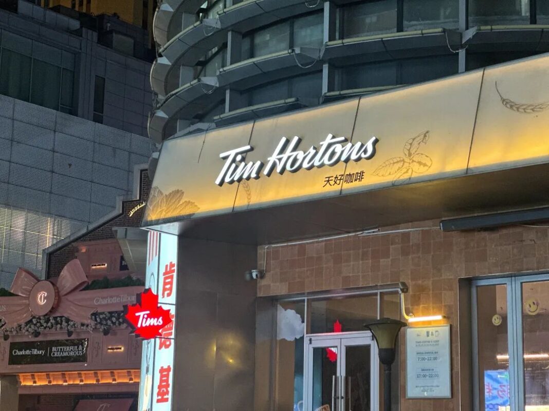 Tims 天好中國迎來上市後首次換帥　張國華接任 CEO 挑戰虧損與門店調整壓力。圖/取自微信