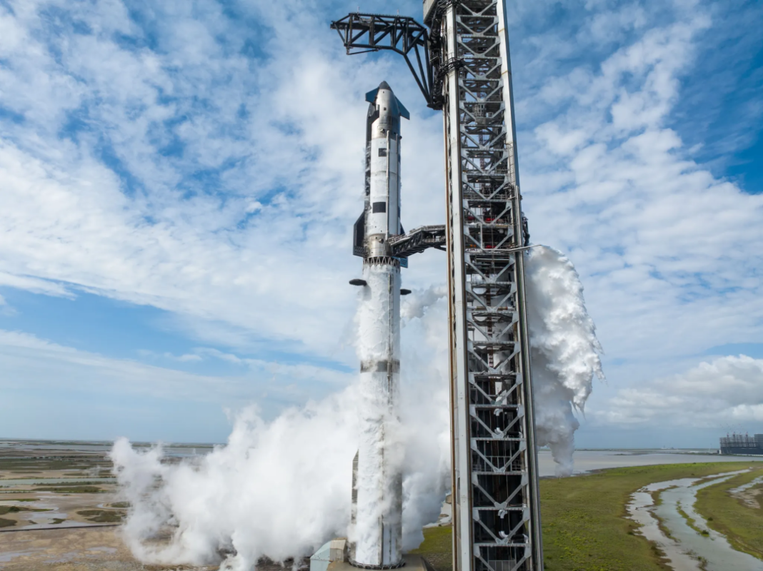 科技圈大事不斷：微信圖片合併功能全量上線，SpaceX 傳啟動史上最大 IPO，OpenAI 擬降 token 價格。圖/取自微信