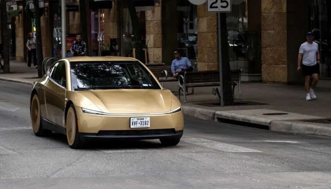 美國電動車大廠特斯拉（Tesla）正式加速布局無人駕駛市場。圖/取自微信